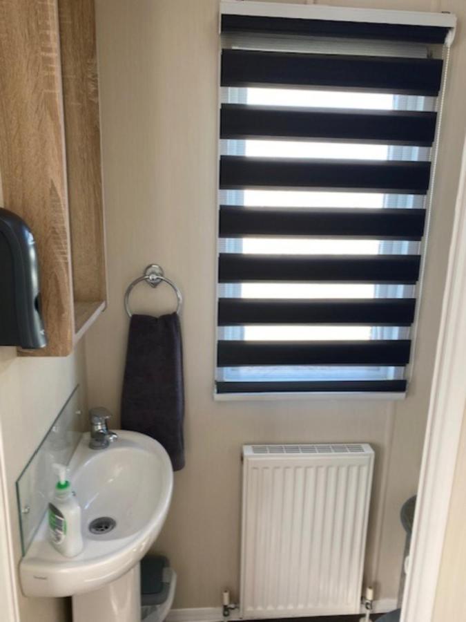 Beautiful Spacious Holiday Home - Romney Sands Ню Ромни Екстериор снимка